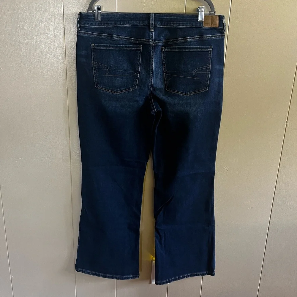 American Eagle Outfitters Women's Deep Indigo Bootcut Jeans - Picture 2 of 6